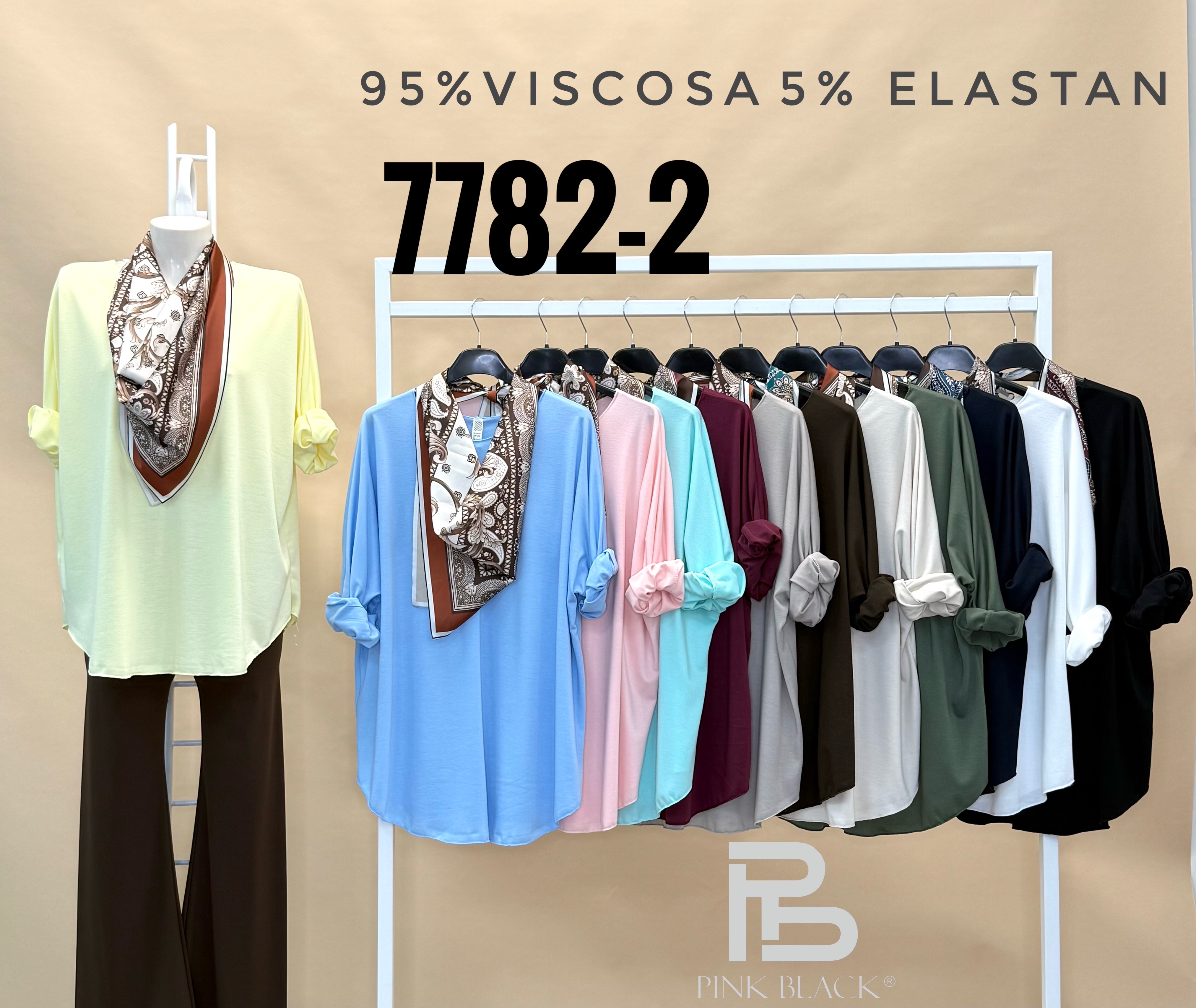 Locker sitzende Bluse mit V‑Ausschnitt