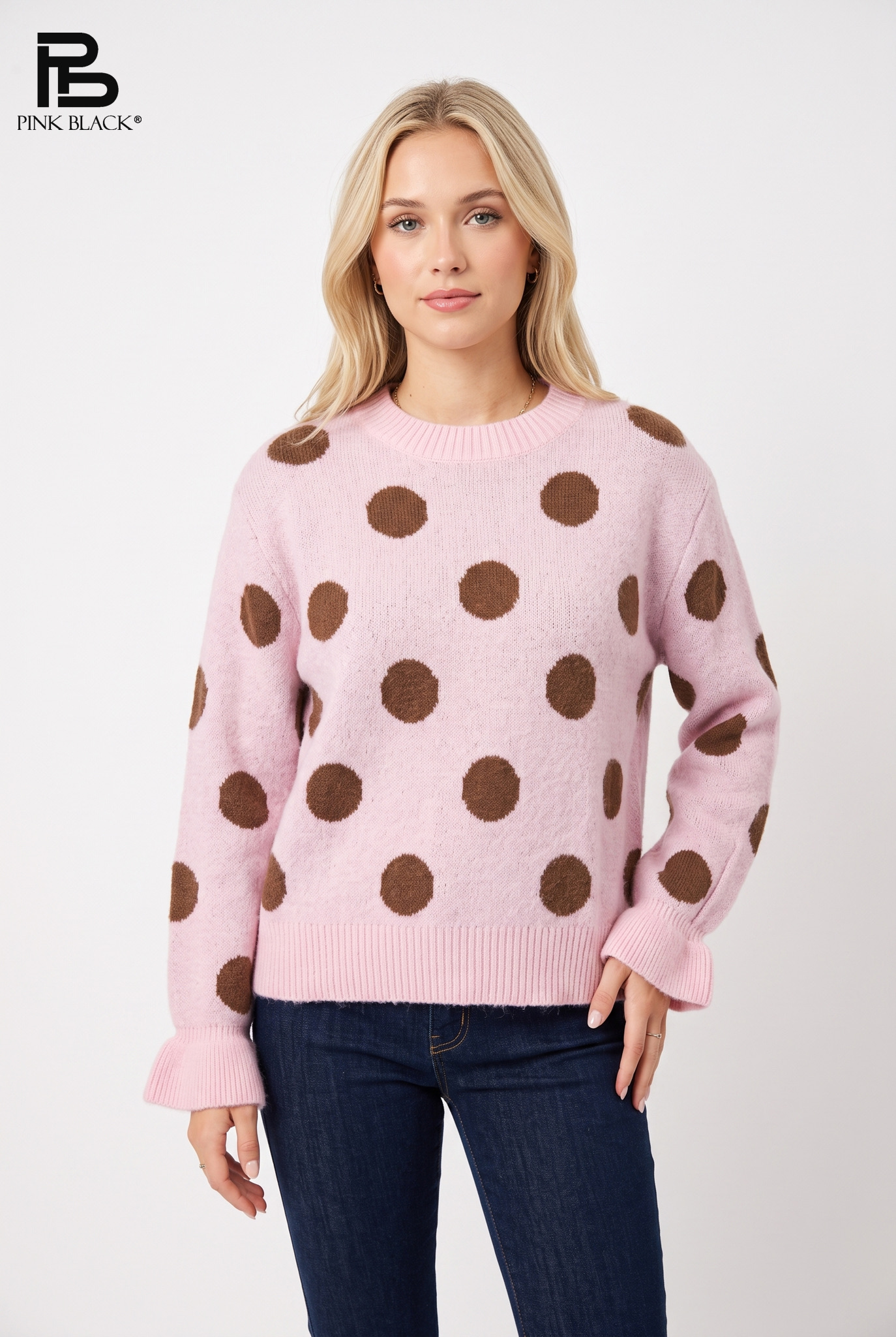 Pullover mit großen Punkten