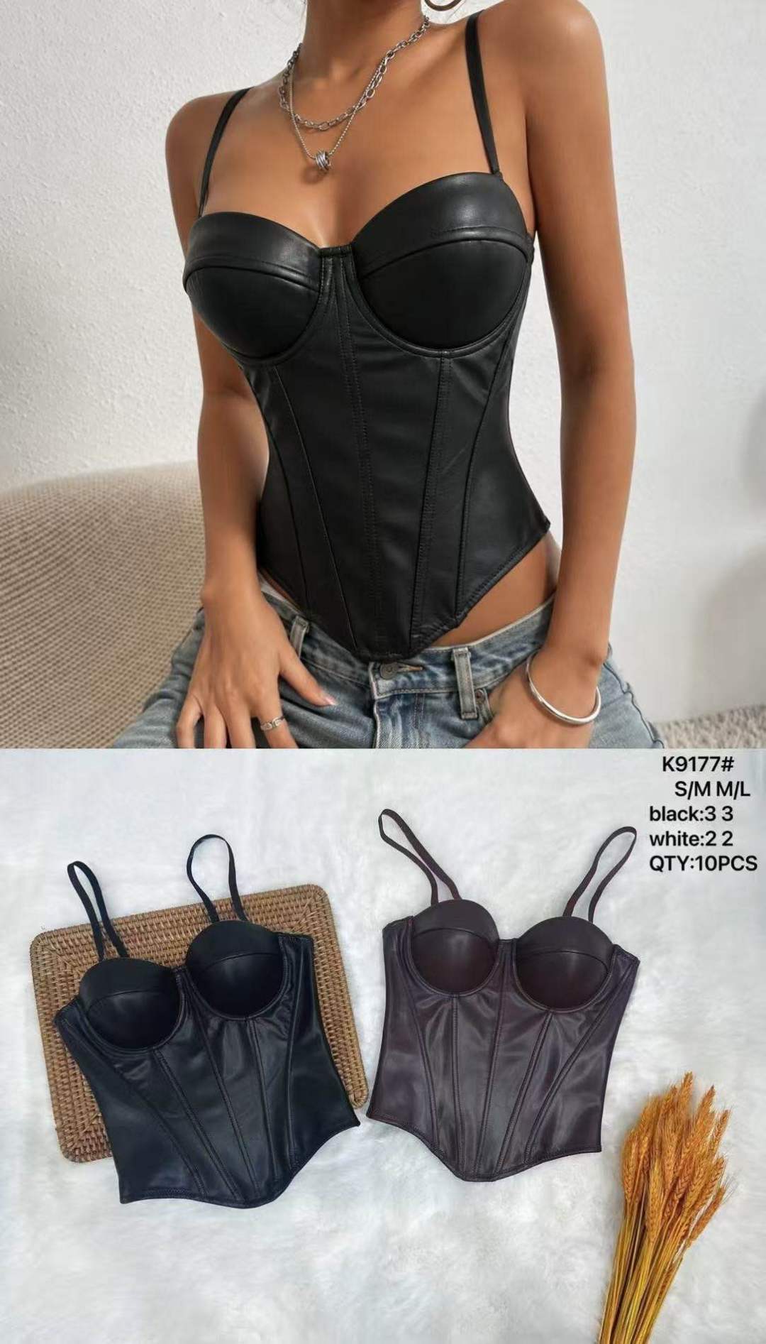 Figurbetontes Top im Korsett‑Look