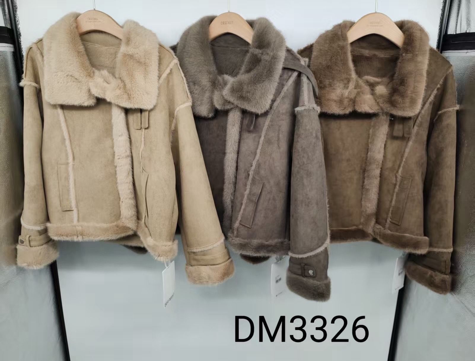 Kurze Kunstfell-Jacke