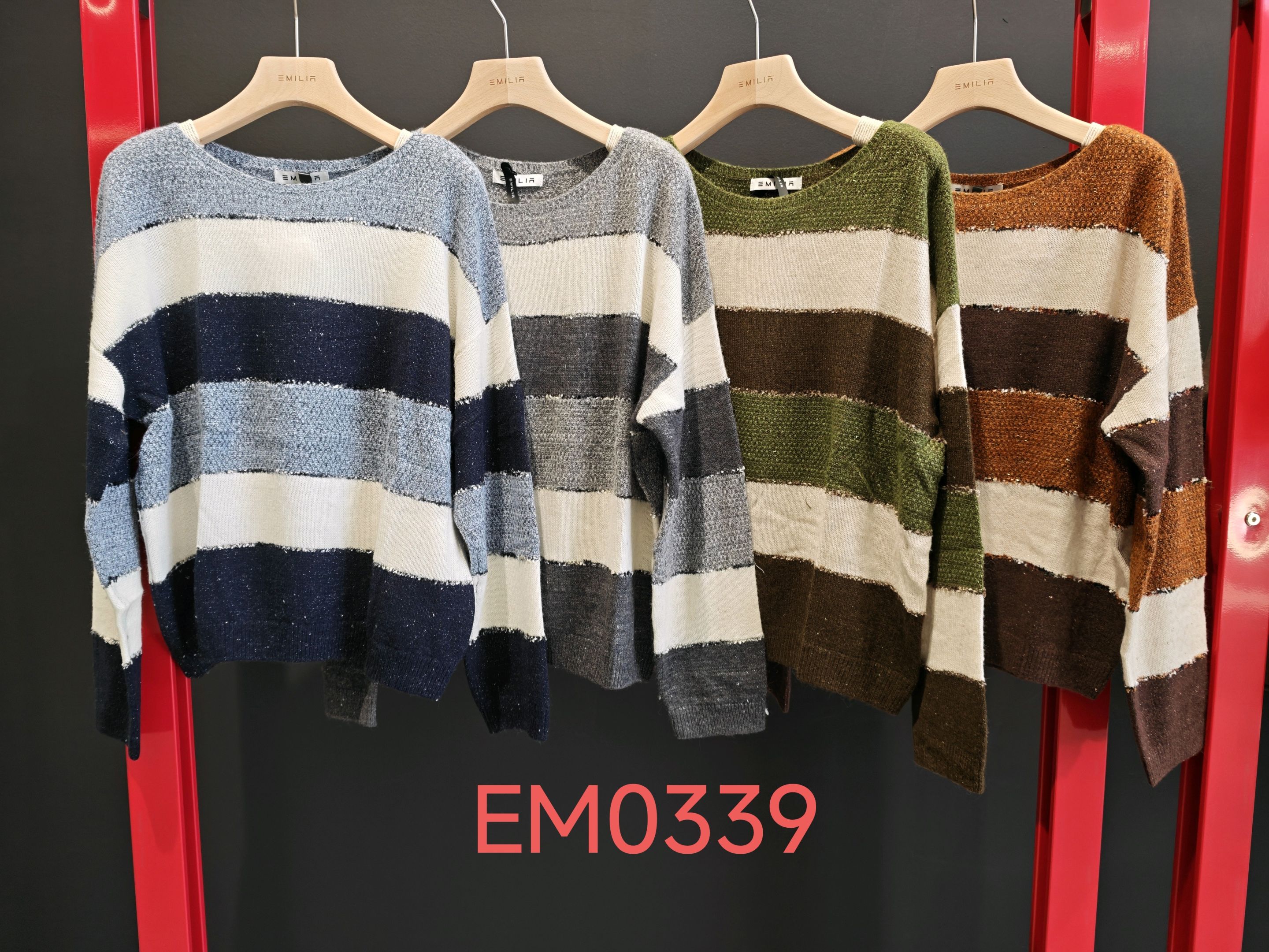 Oversize Pullover mit Streifen