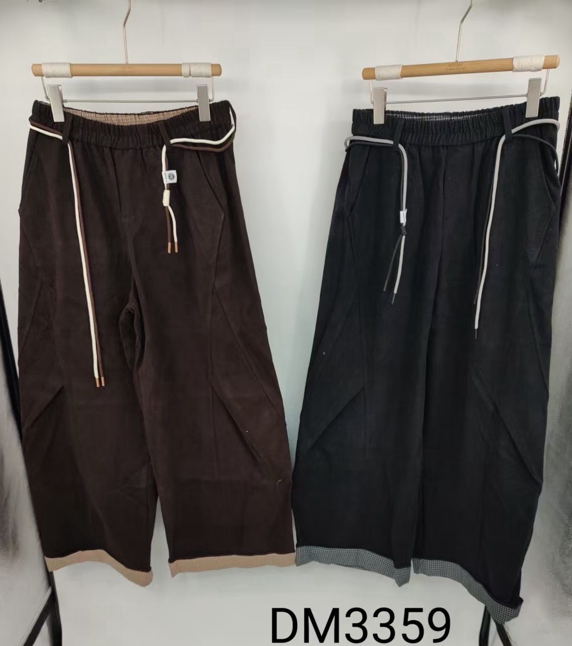 Weite 7/8-Hose mit Kordelzug