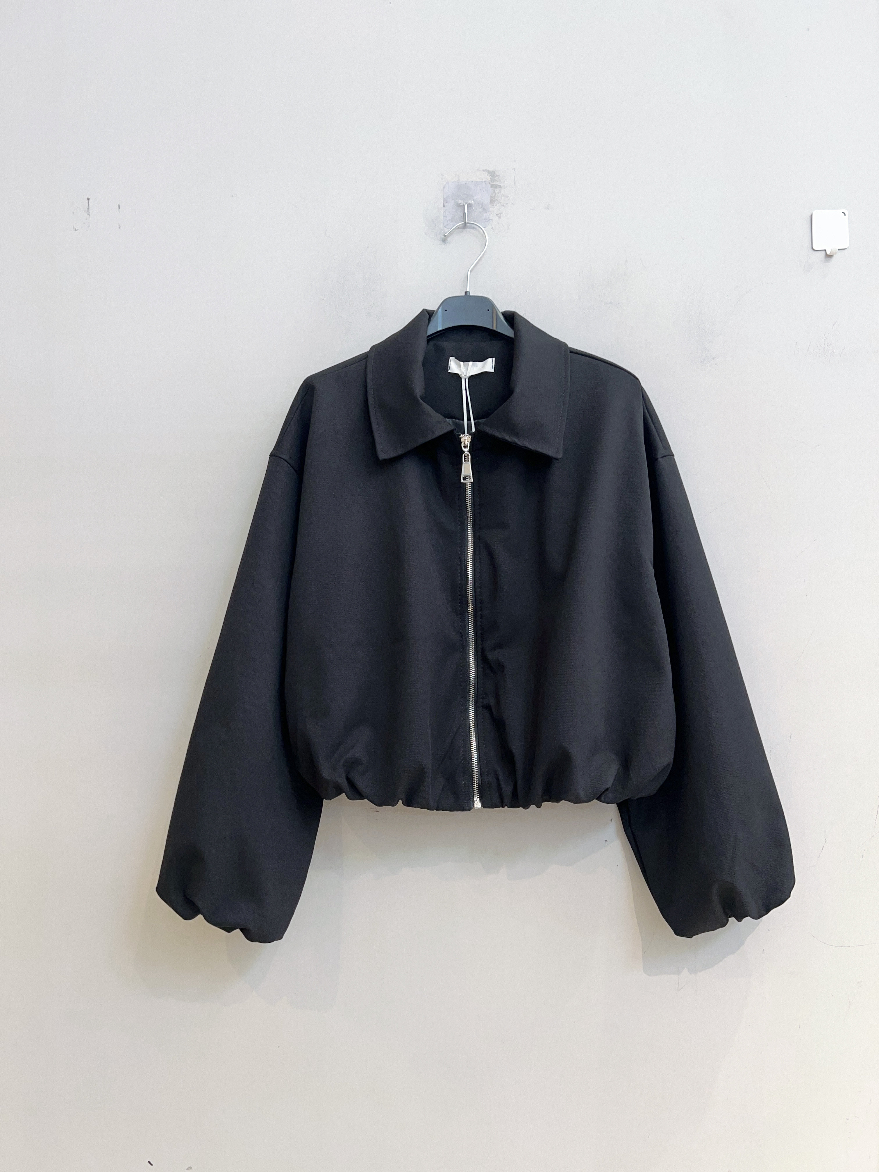 Cropped Jacke mit Hemdkragen