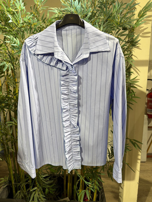 Bluse mit Rüsche