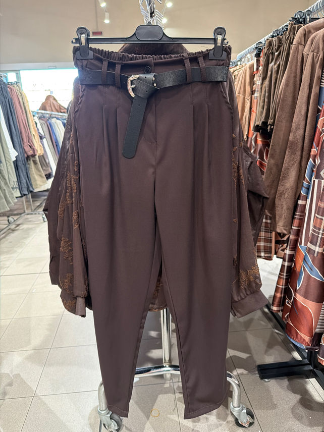 Zigarettenhose mit Paperbag-Bund