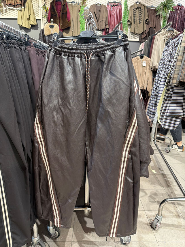 Jogginghose aus Kunstleder