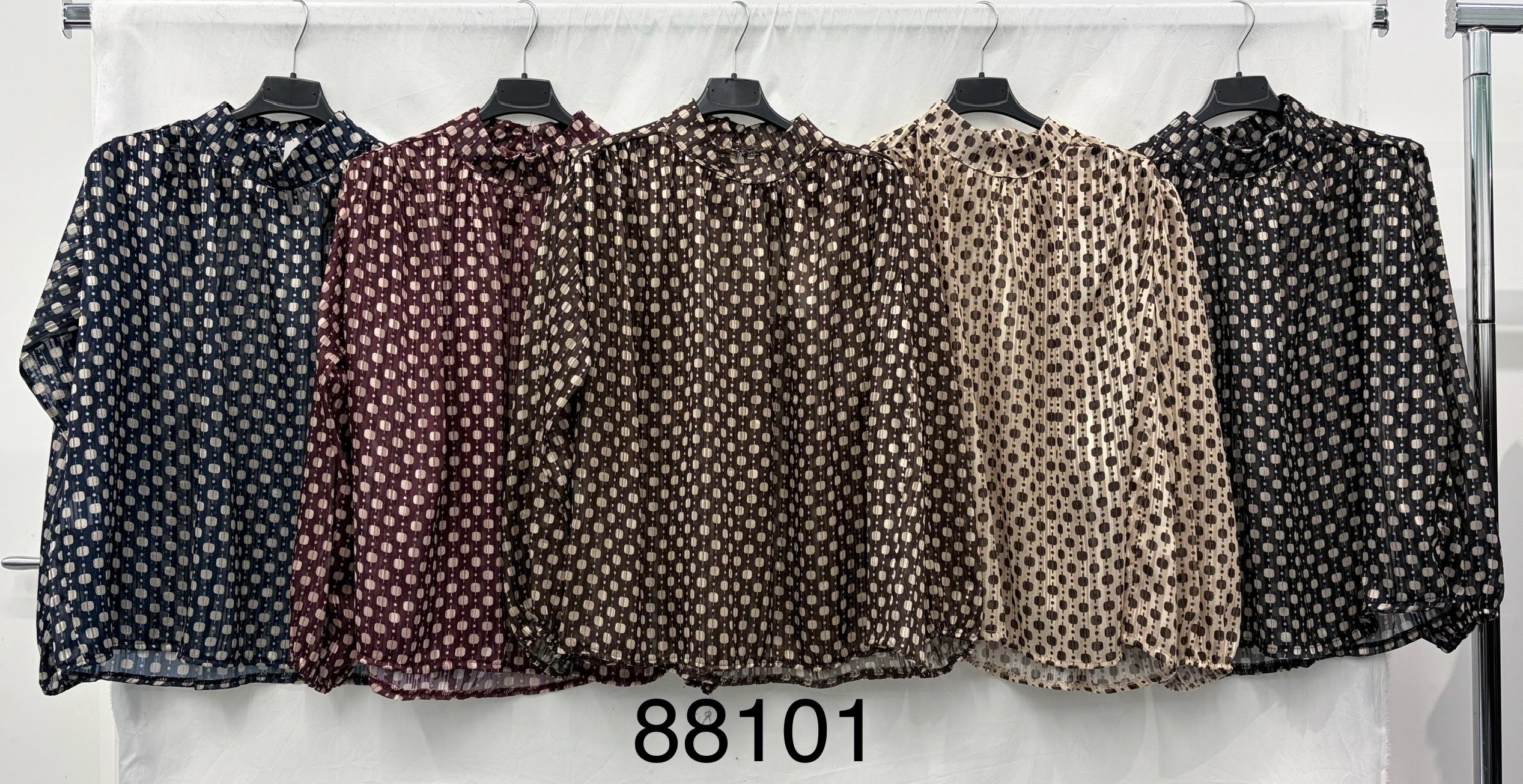 Bluse im Hemdblusenstil mit Raffung