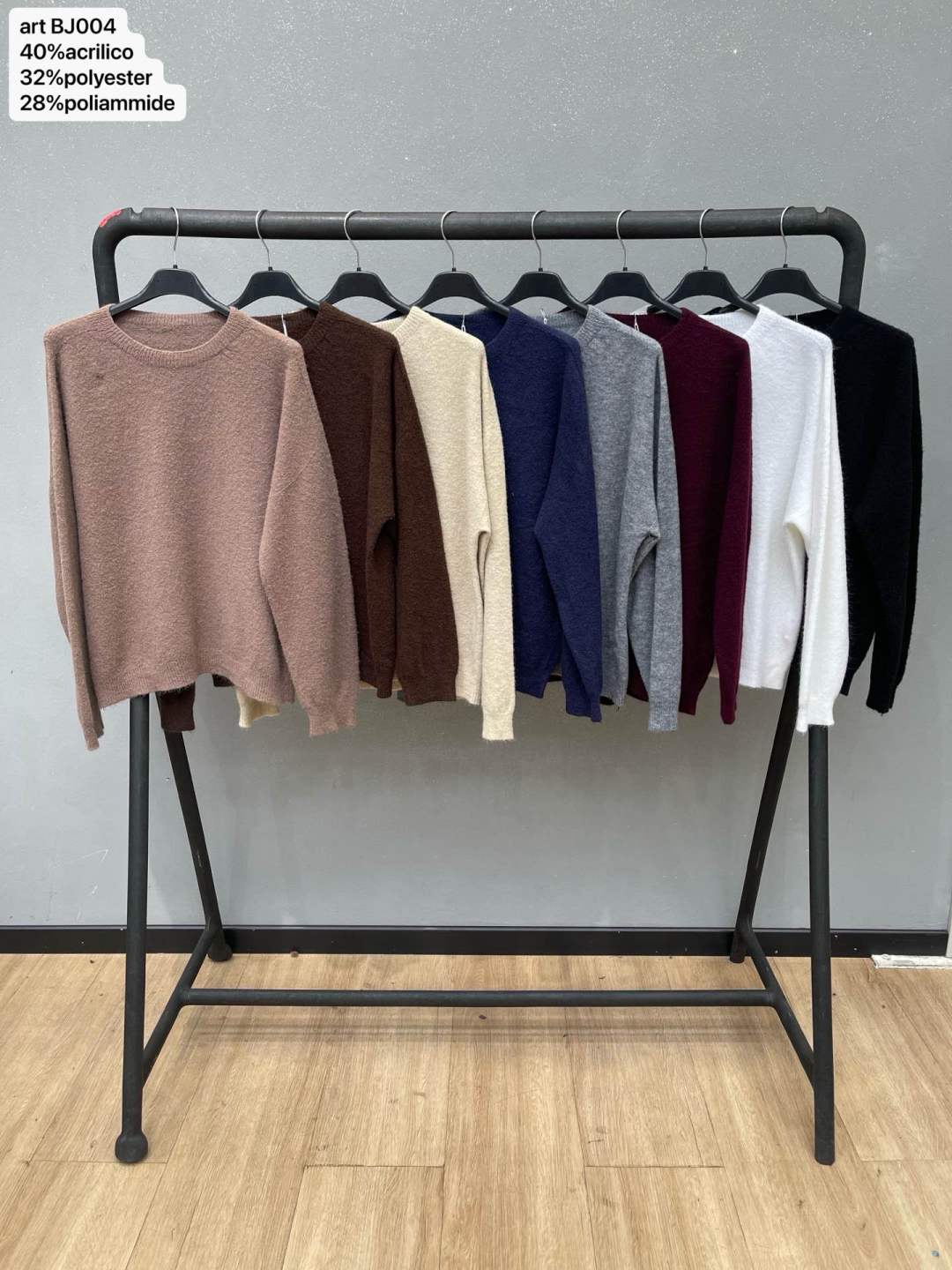 Klassischer Pullover mit Rundhalsausschnitt
