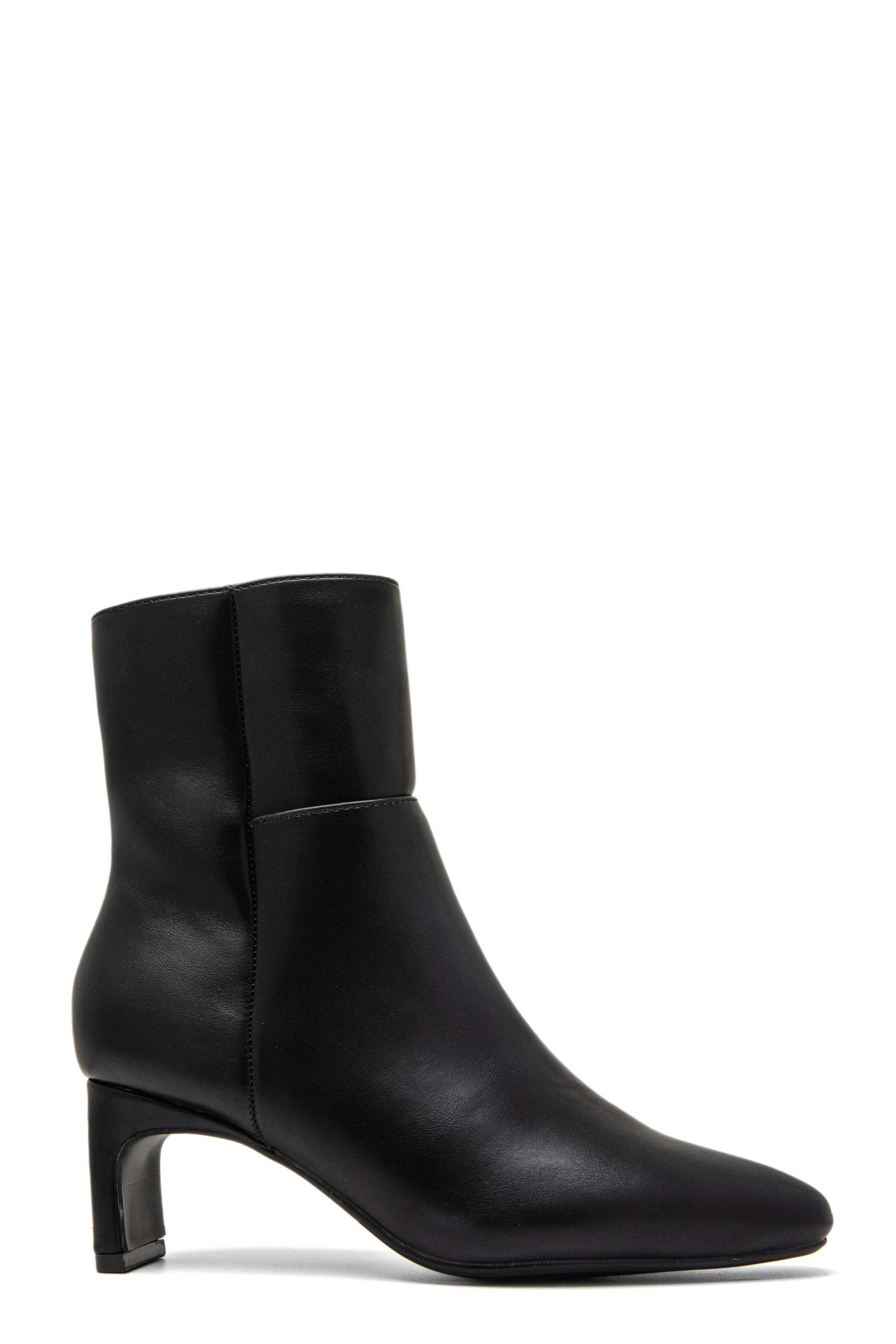 Ankle Boots mit spitzer Vorderkappe und Blockabsatz