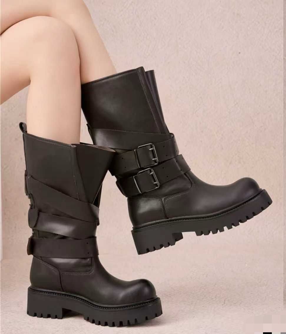 Biker-Stiefel mit Traktorenprofilsohle