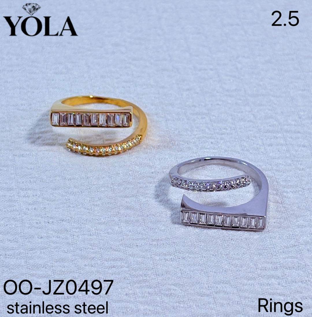 Geometrischer Ring mit Zirkonia
