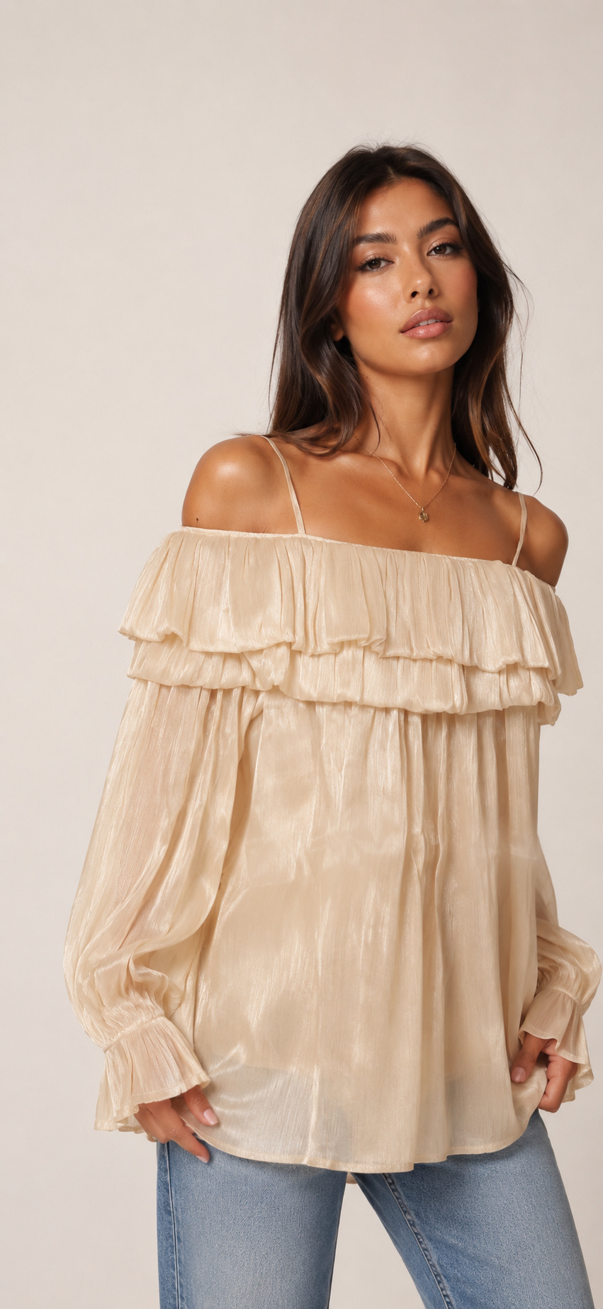 Schulterfreie Bluse im Carmen‑Stil mit Bischofsärmeln