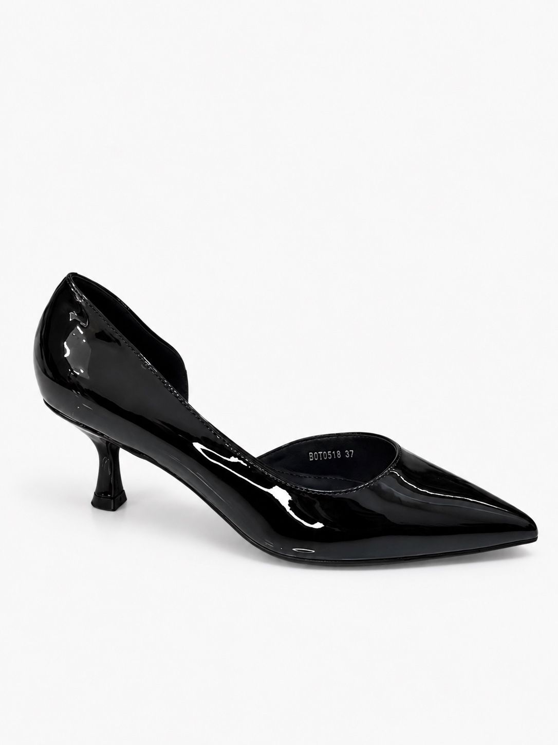 Spitze Pumps mit niedrigem Kitten-Absatz