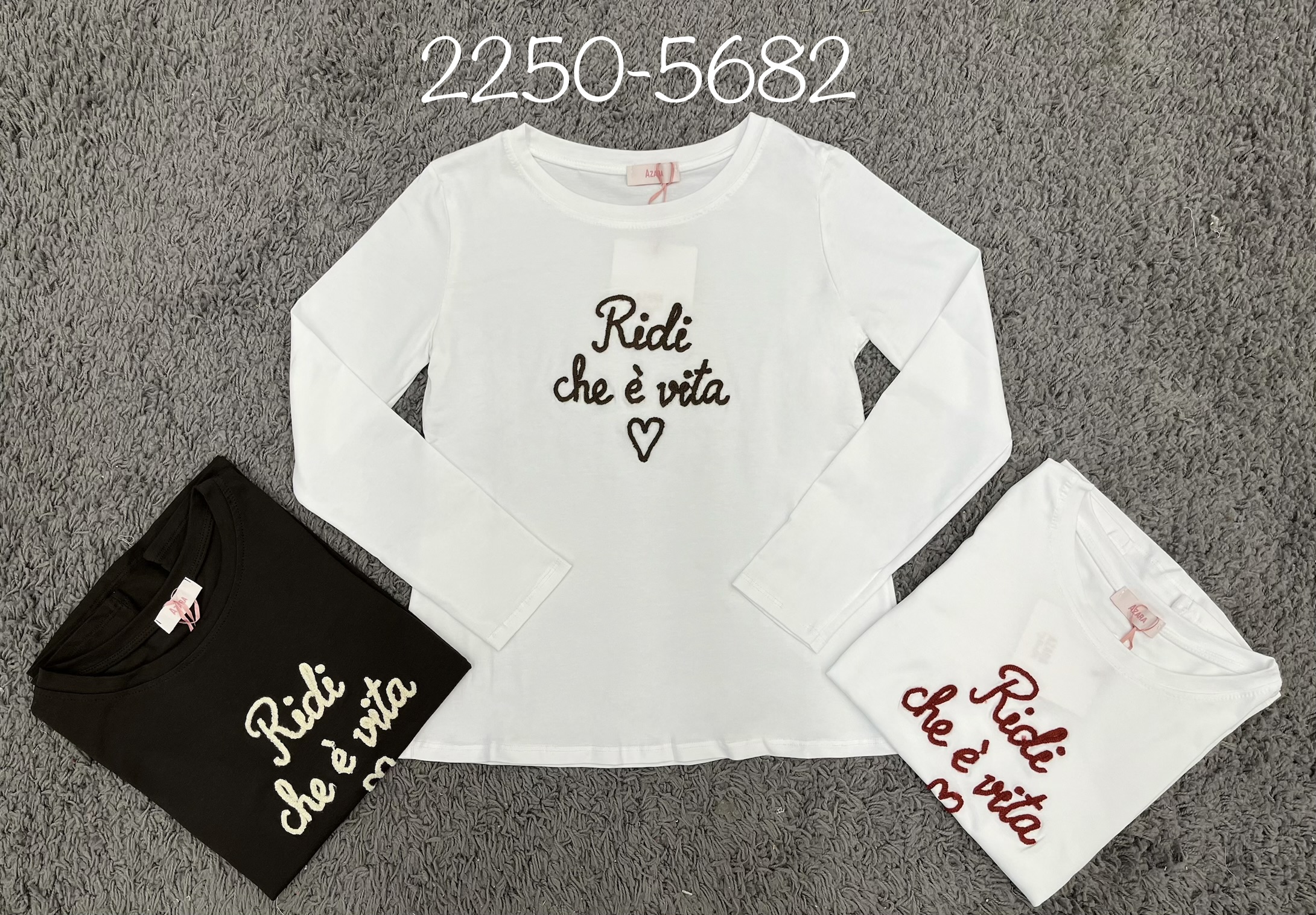 T-Shirt mit Stickerei