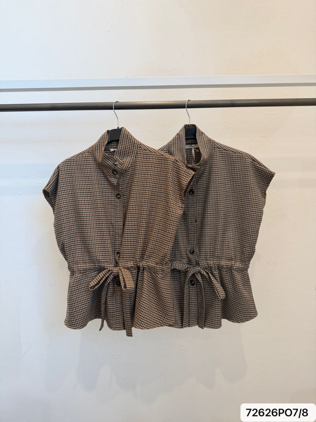 Kurze Jacke mit Kordelzug