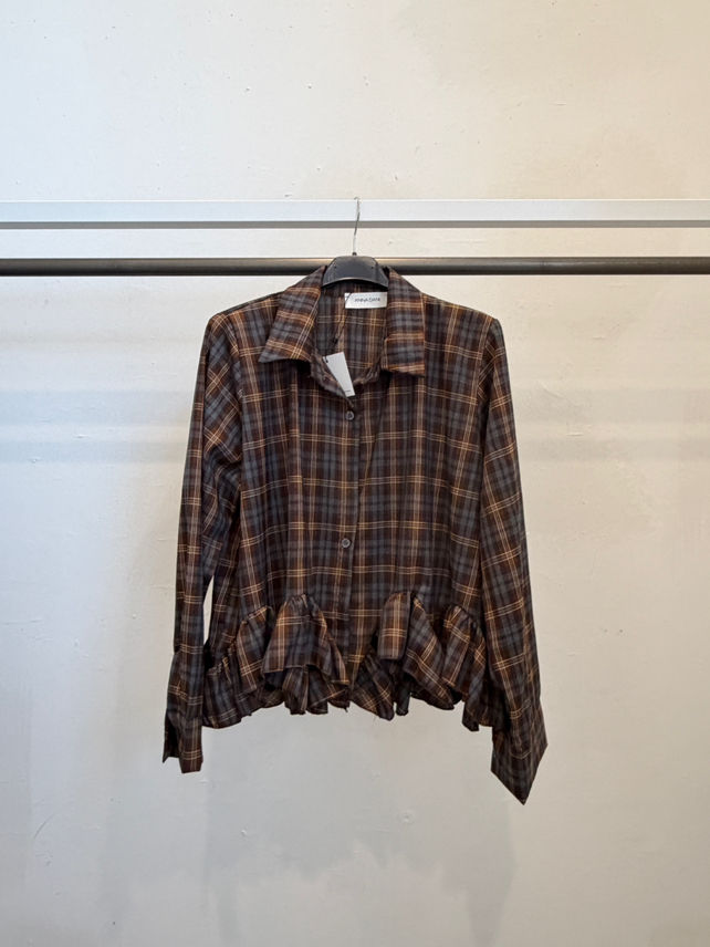Bluse mit Rüschensaum