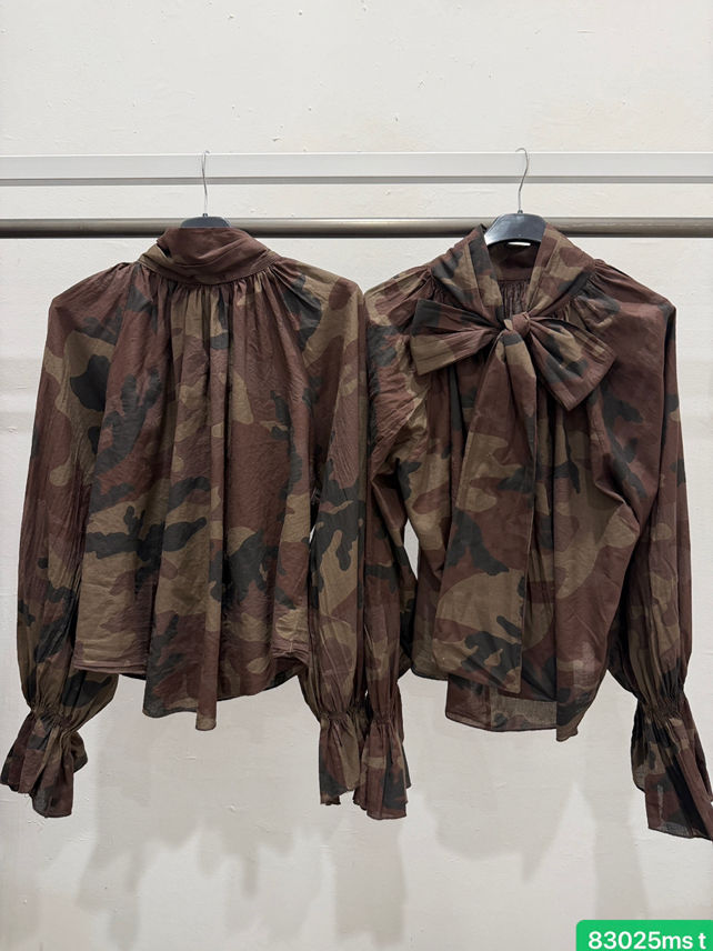 Bluse mit Schleife und Rüsche