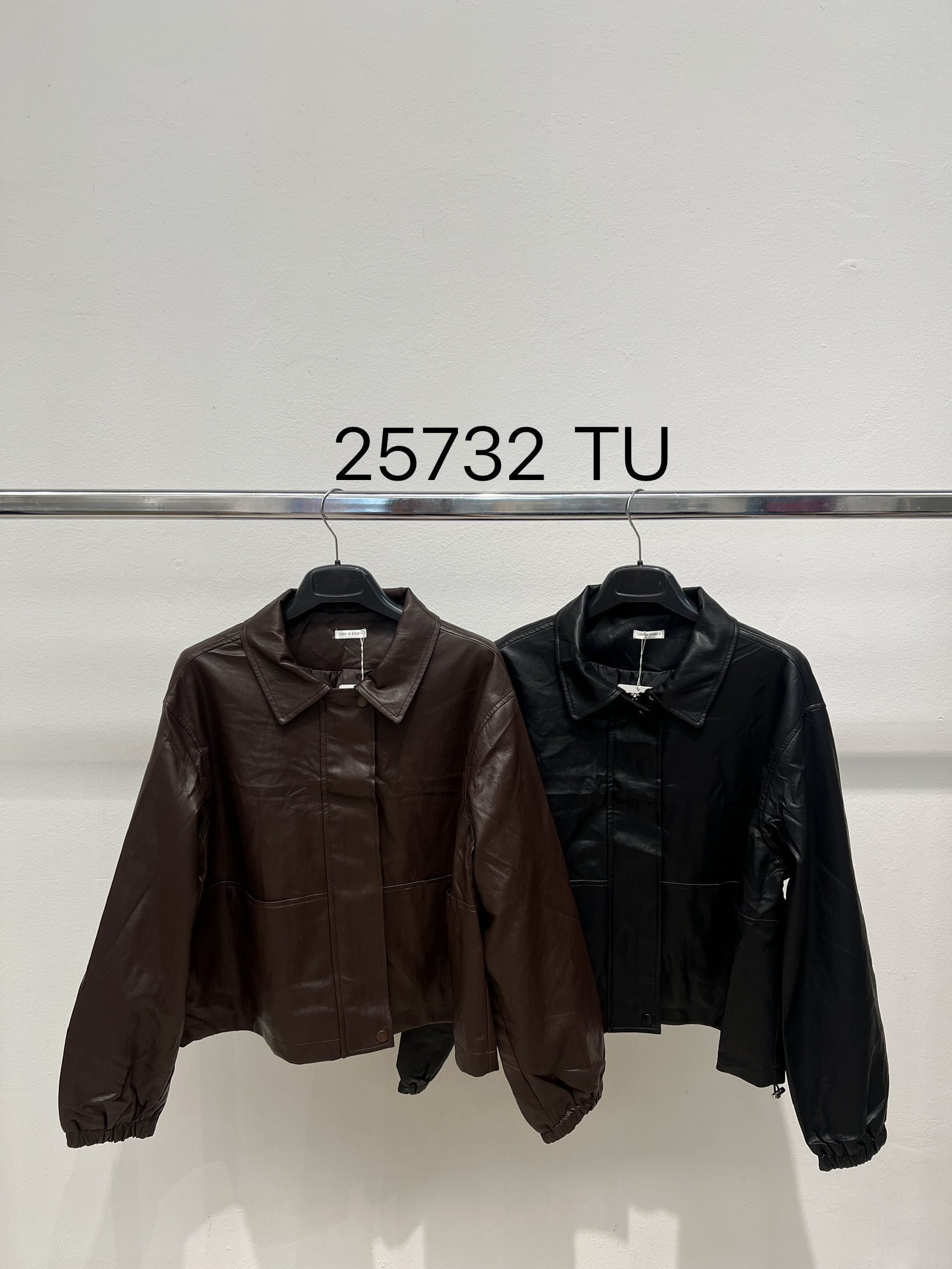 Kurzjacke mit Kragen