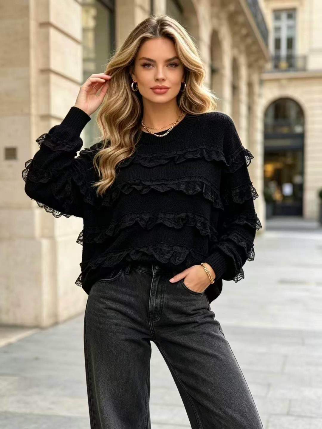 Pullover mit Spitzenvolants