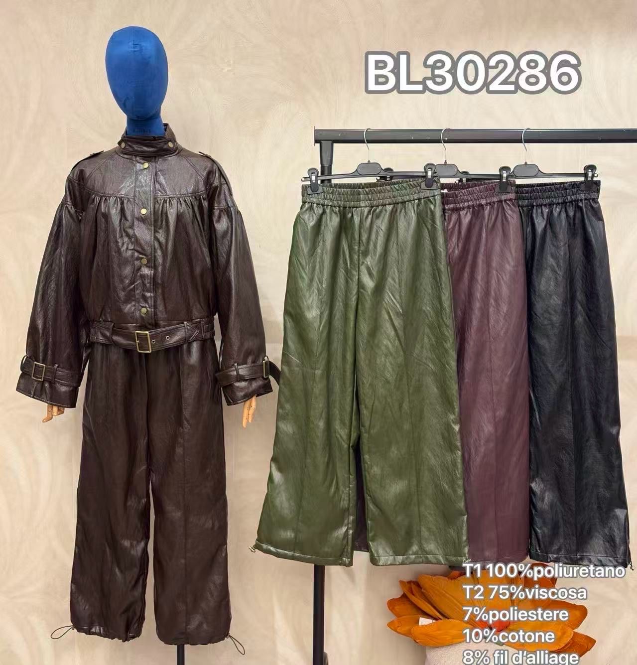 Wide-Leg Hosen aus Kunstleder