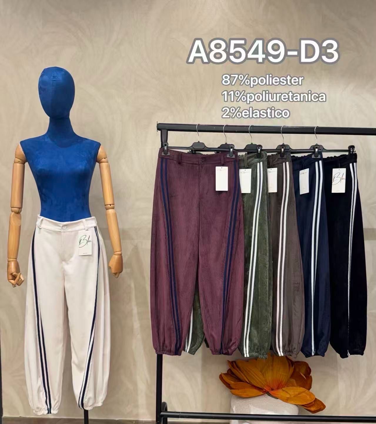 Jogger-Hose mit Seitenstreifen