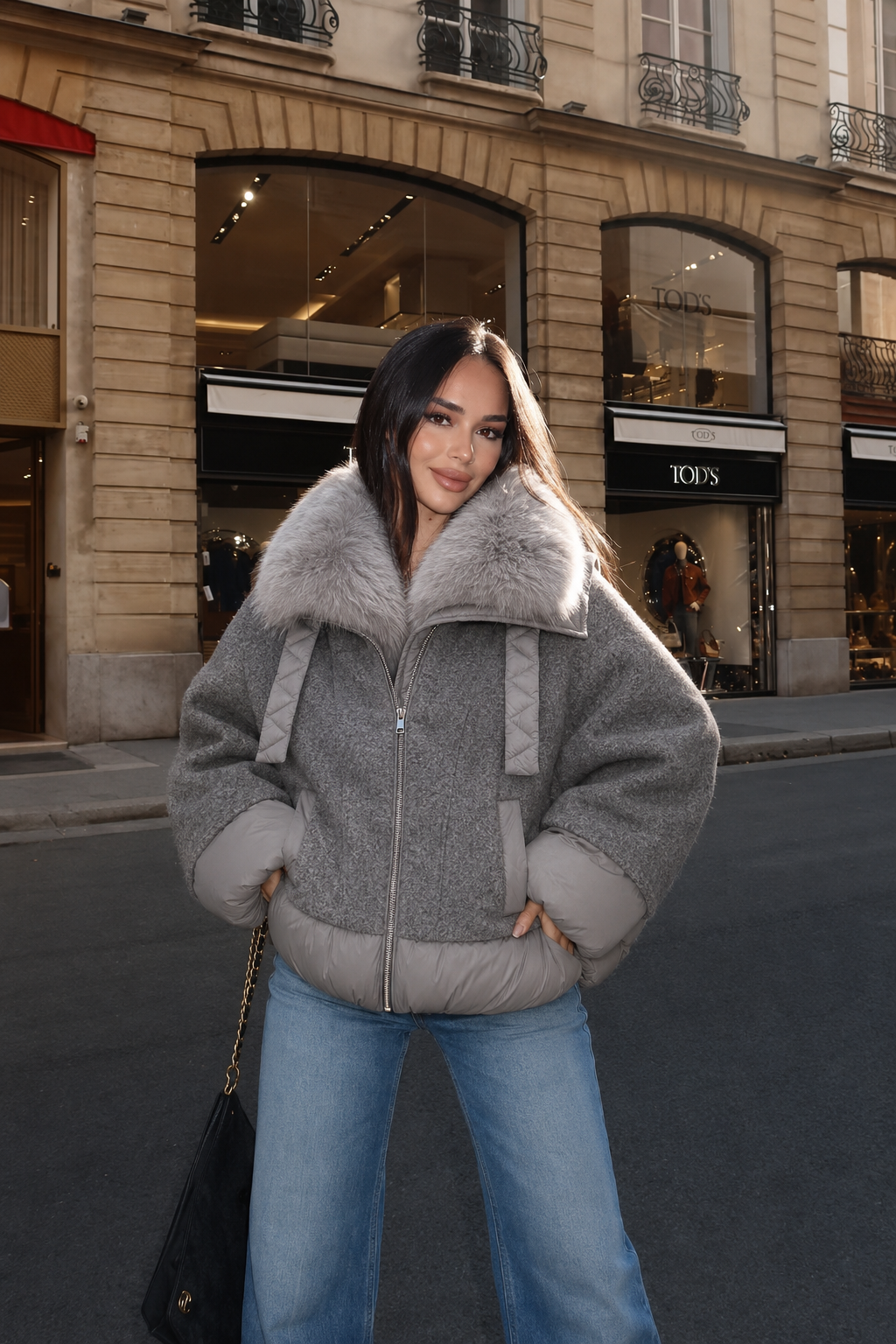 Weite Jacke mit Kunstpelzkragen