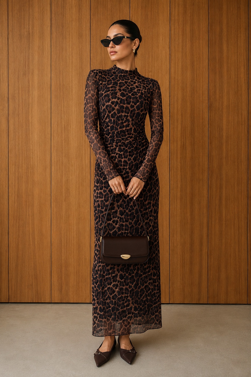 Figurnahes Maxi-Kleid mit Halbrollkragen
