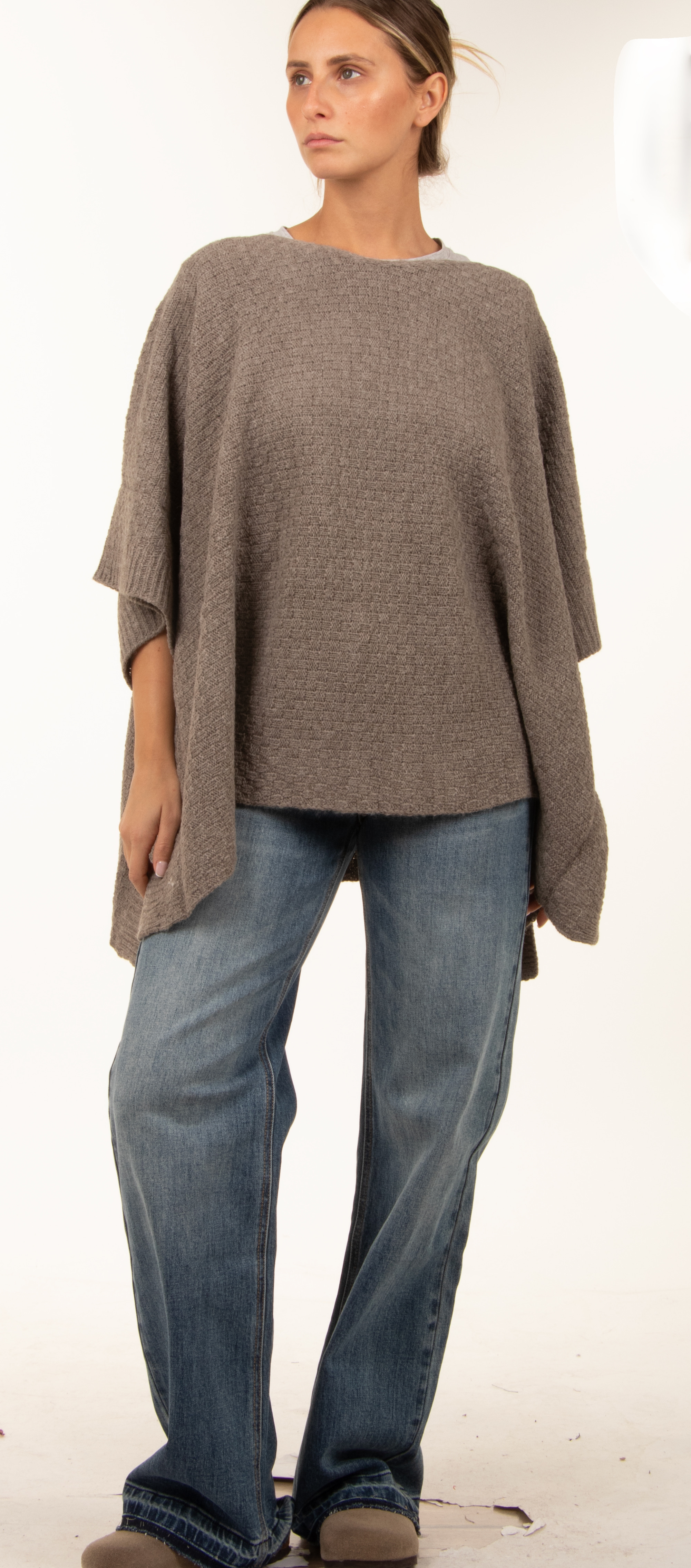 Oversize-Pullover mit asymmetrischem Saum