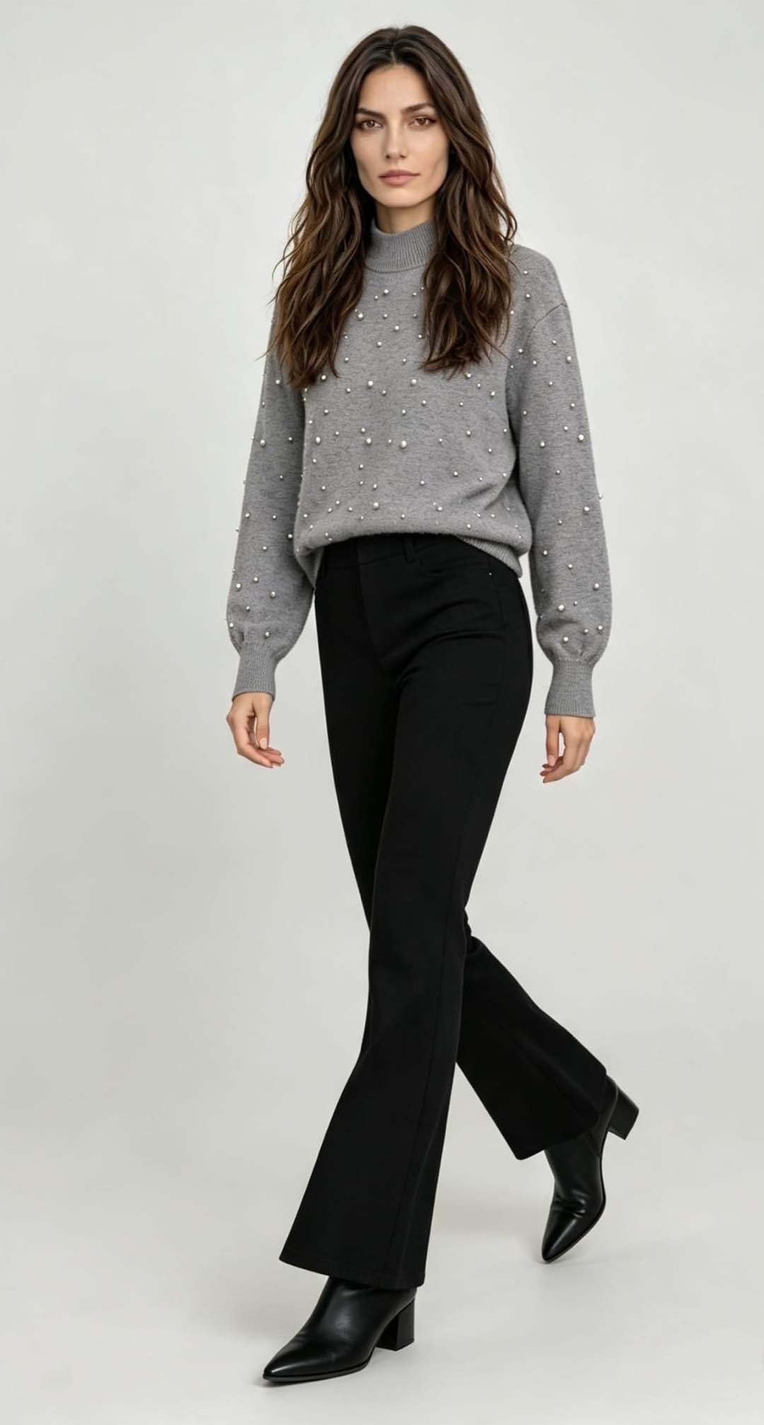 Rollkragenpullover mit Nieten