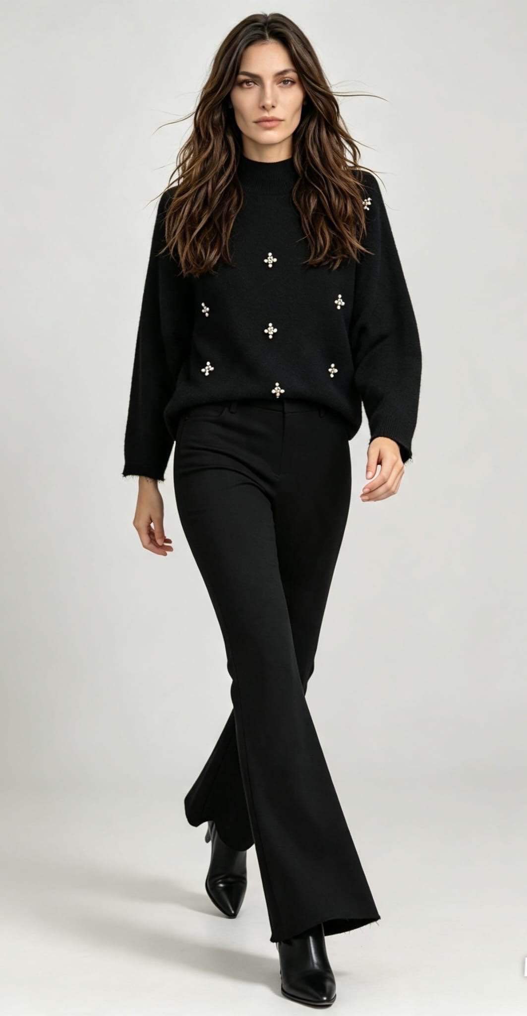 Lässiger Pullover mit Halstuchkragen
