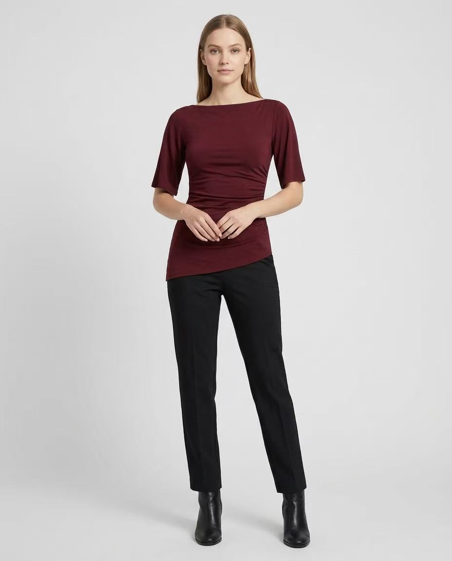 Figurbetontes Kleid mit Raffungen