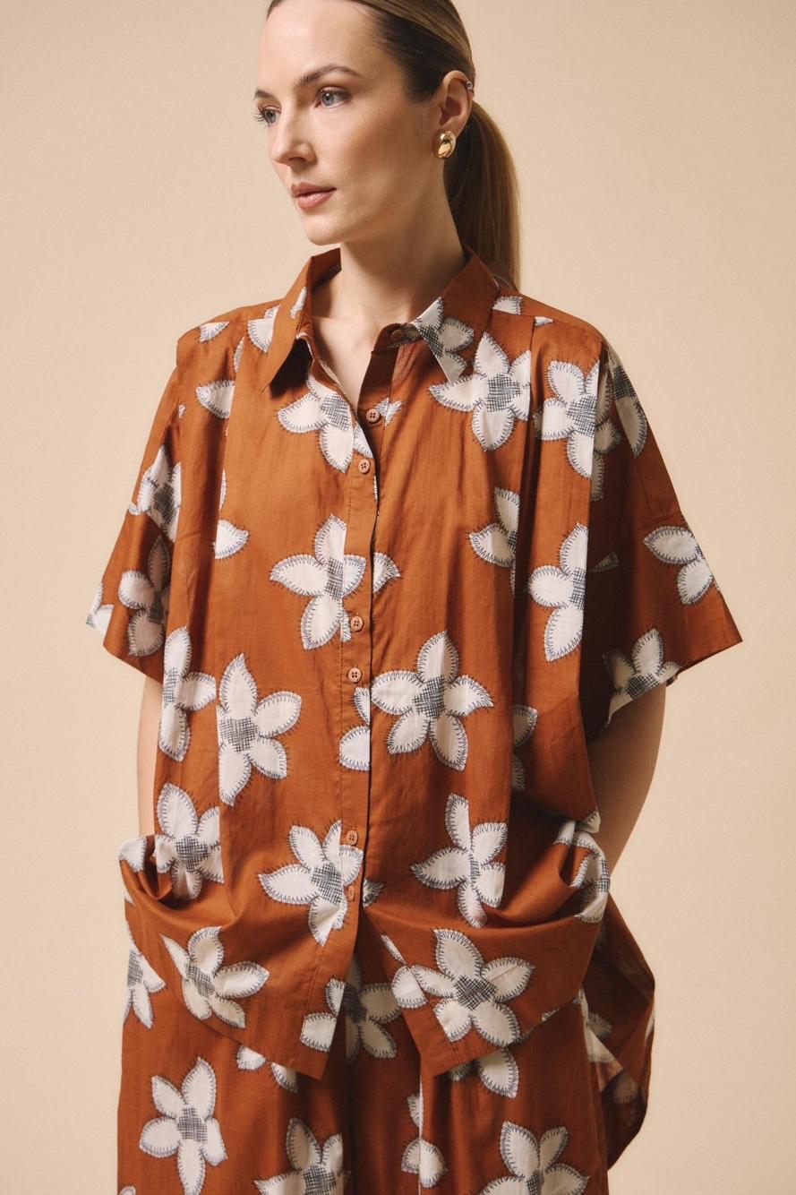 Oversize Hemd mit Blumenmuster