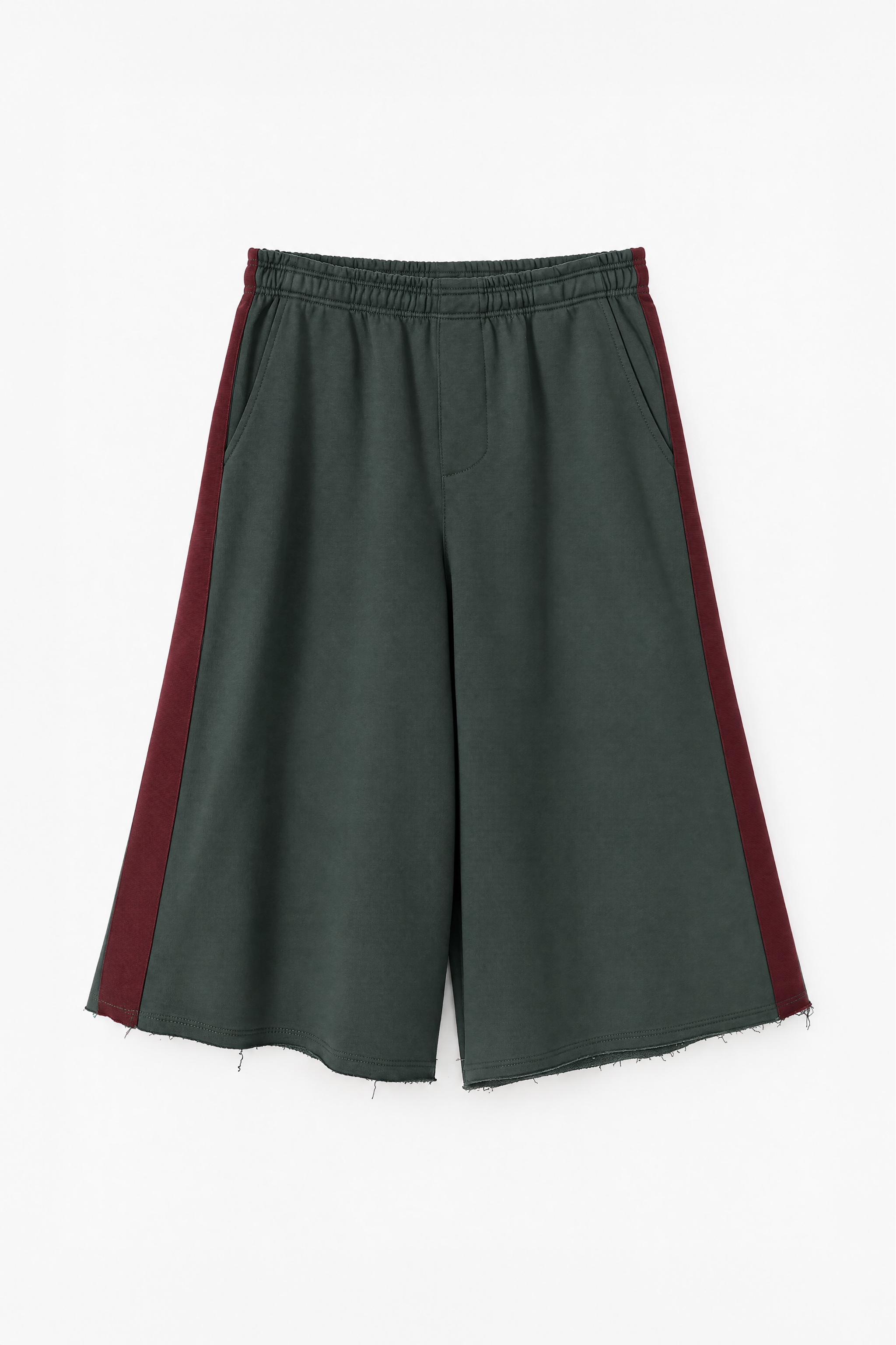 Bermuda-Shorts mit Seitenstreifen