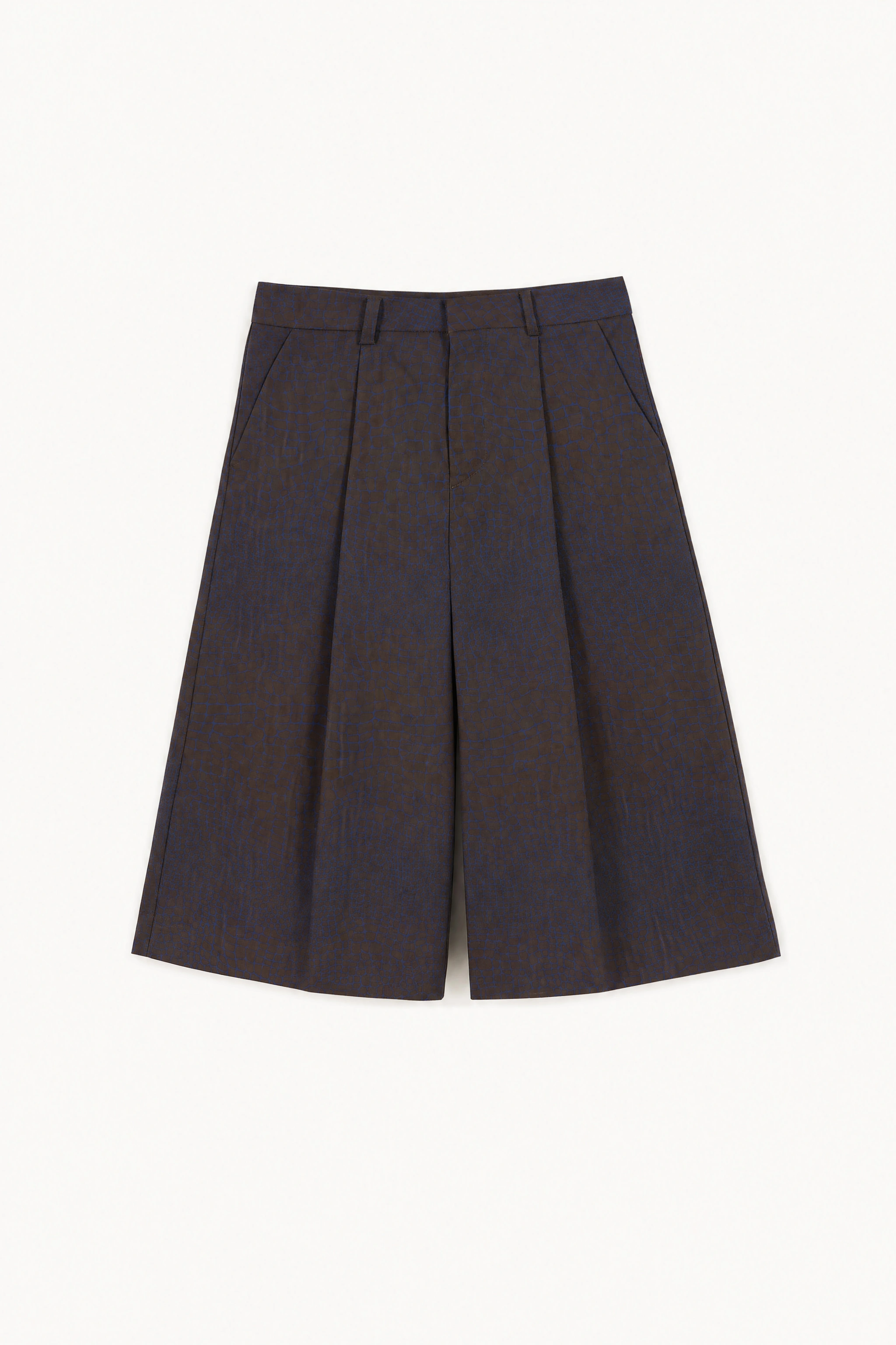 Bermuda-Shorts mit Falten
