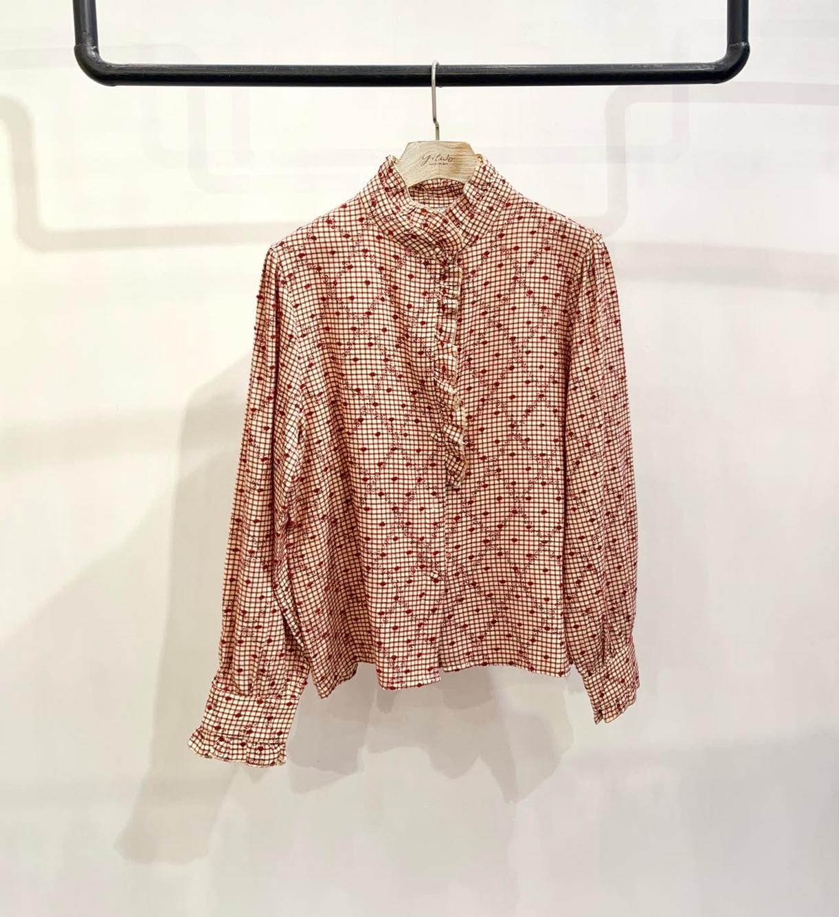 Bluse im Hemdblusenstil mit Volant