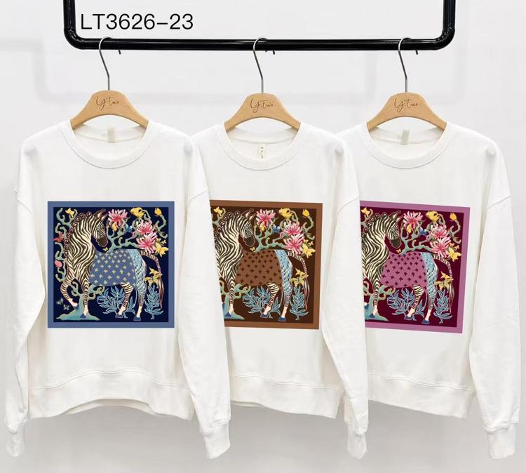 Sweatshirt